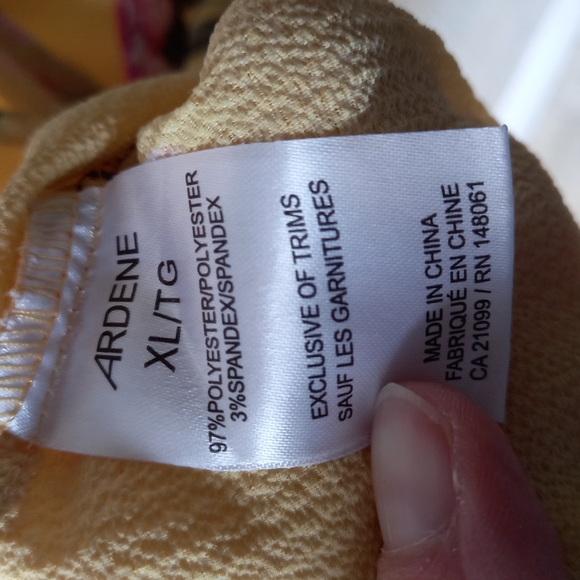 Ardene Flowered yellow tank - Picture 3 of 3